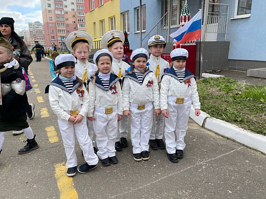В Ивановской области прошел детский «Бессмертный полк» и Парад Победы
