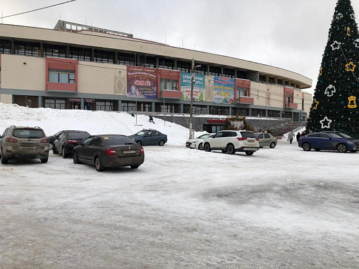 Парковка в зоне ярмарки-фестиваля «Новогодний городок» в Иванове запрещена