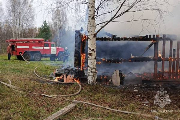В Юрьевецком районе от печной золы загорелась баня