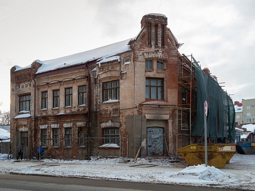 В Иванове начался ремонт здания фабрики «Красная заря» 