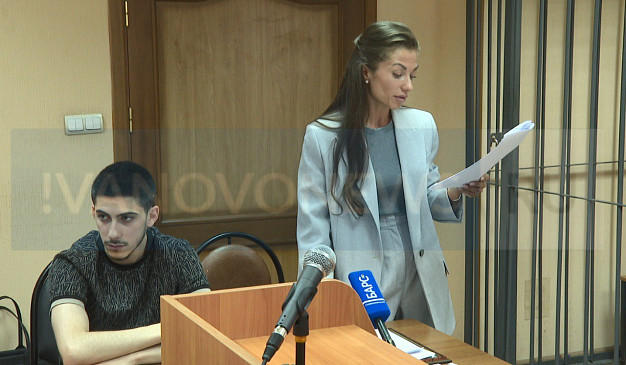  Защита просит оправдать Тарона Енгибаряна, обвиняемого в совершении смертельного ДТП 