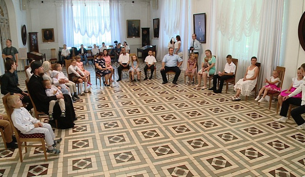 В Иванове чествовали победителей областного конкурса «Семья года»