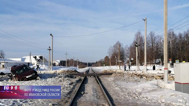 В Ивановской области поезд «Ласточка» протаранил автомобиль
