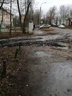 На ул. Каравайковой в Иванове - бездорожье