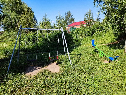 В Фурмановском районе установили еще одну детскую игровую площадку