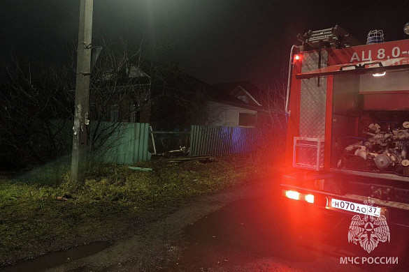 В Ивановской области загорелись два частных дома 