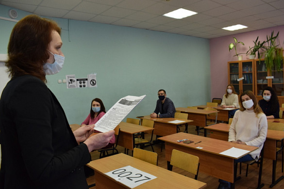 Не все сдававшие ЕГЭ родители смогли написать сочинение