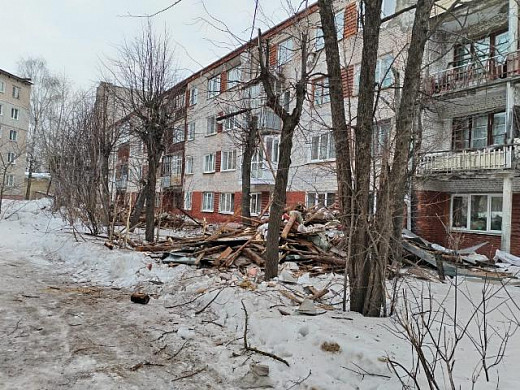 Объект культурного наследия в Иванове завален мусором
