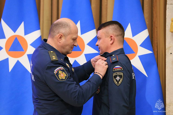  Глава ивановского МЧС награжден крестом «За доблесть» за ликвидацию последствий разрушения Каховской ГЭС 