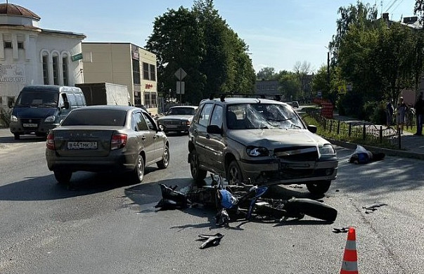 Две дорожные трагедии за утро: трое погибших 