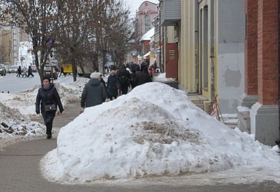 В Иванове составили список улиц и площадей, с которых необходимо вывезти снег