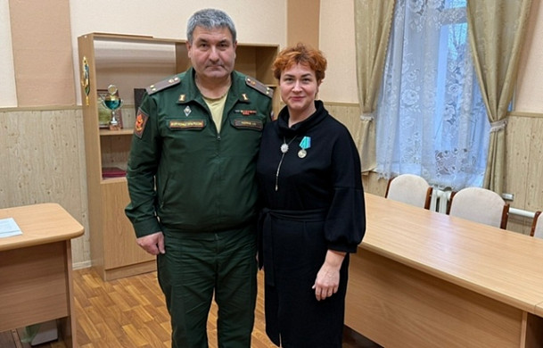  Руководитель санатория «Решма» награждена медалью «95 лет ВДВ» 