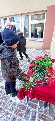 В Затеихинской школе открыли мемориальную доску бойцу СВО