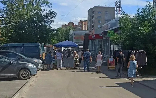  Бабушек с укропом не тронули: в Иванове мэрия провела рейд по незаконной уличной торговле 