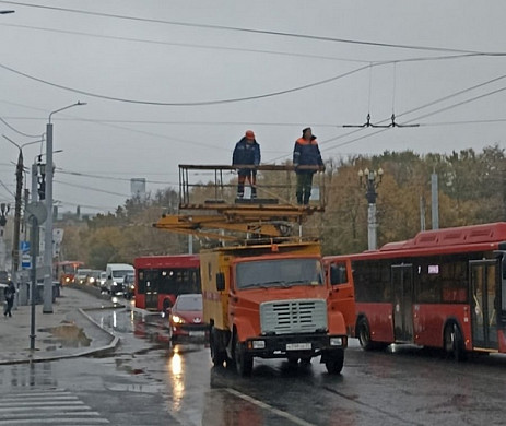 В Иванове занялись провисающими проводами 