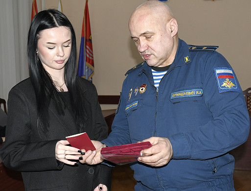  В Шуе вручили ордена Мужества семьям погибших на СВО героев 