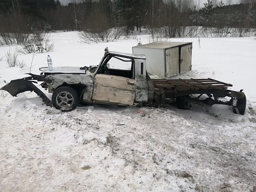  В Ивановской области в ДТП у кладбища пострадали трое 