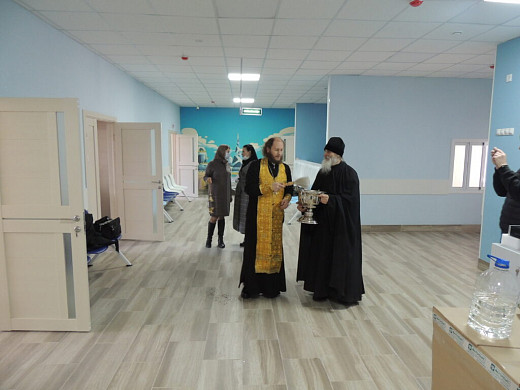 В Ивановской областной детской больнице освятили травмпункт 