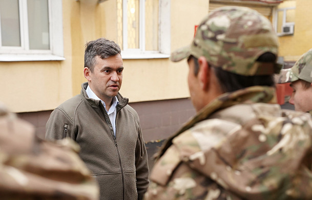 Из Иванова отправилась на обучение новая группа контрактников