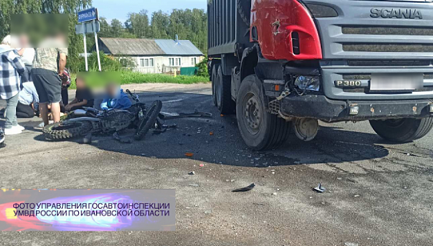 Появилось ВИДЕО момента смертельного ДТП с подростками в Каминском 