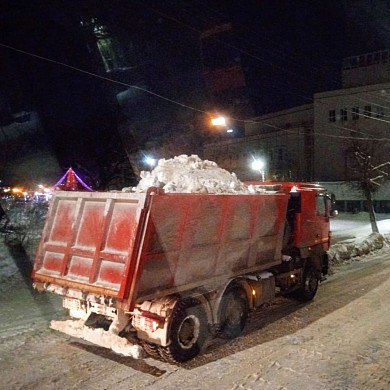 С начала сезона с ивановских улиц вывезли более 15 тысяч кубометров снега