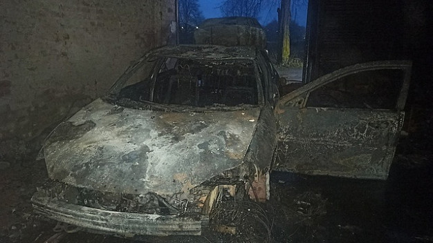  В Палехском районе машина сгорела вместе с гаражом 