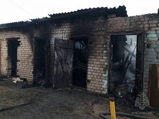 В Иванове девушка готовила шашлык и сожгла три сарая 