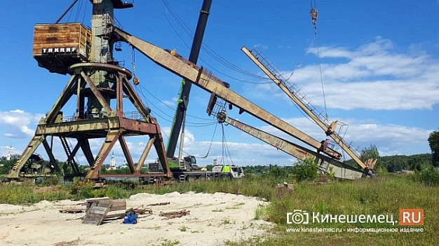  В Кинешме разобрали последний портальный кран 