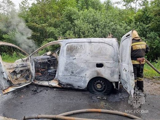  В Вичугском районе на ходу загорелся «Пежо» 