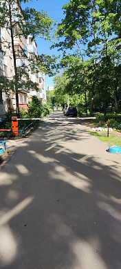 Установленный в ивановском дворе шлагбаум вызвал жаркие споры