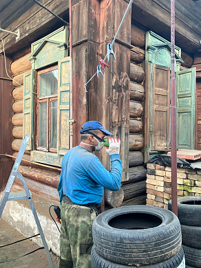 В Шуе волонтеры ремонтируют старинный дом - памятник архитектуры