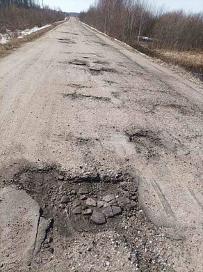 Две дороги в Ильинском районе держатся только на ямочном ремонте