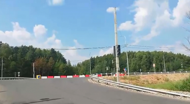  В Лежневском районе местные жители готовы бунтовать против отбойника 