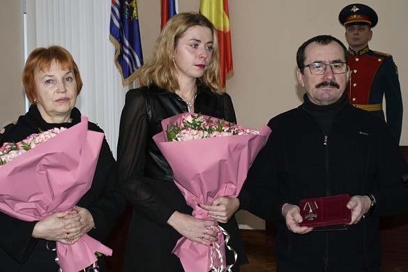  В Шуе передали орден Мужества семье погибшего героя Павла Кулешова 