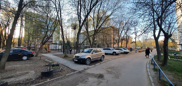 В Иванове рассвирепевшая пенсионерка пнула ребенка и отобрала у него мяч