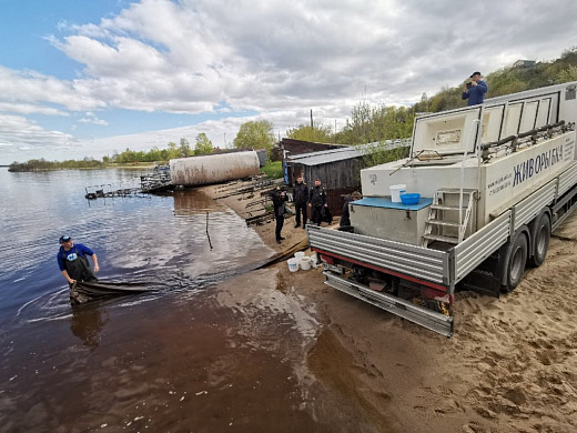 Из Волги достали более 70 незаконных снастей и запустили 145 тысяч мальков стерляди