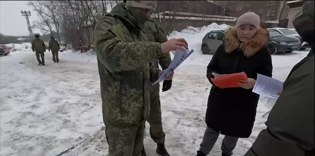 Четверо мигрантов с центрального рынка отправлены в военкомат