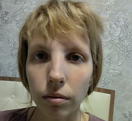 22-летняя молодая мама продолжает бороться с раком