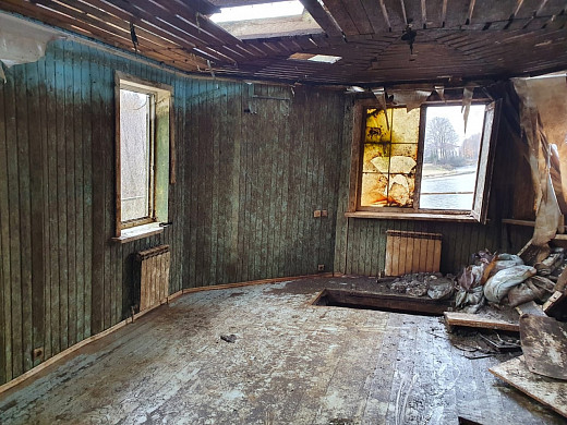 В Плесе подняли затонувший год назад дебаркадер