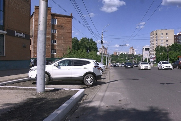  Губернатор проверил, как выполнено его поручение «вернуть все, как было» на проспектах Ленина и Шереметевском 
