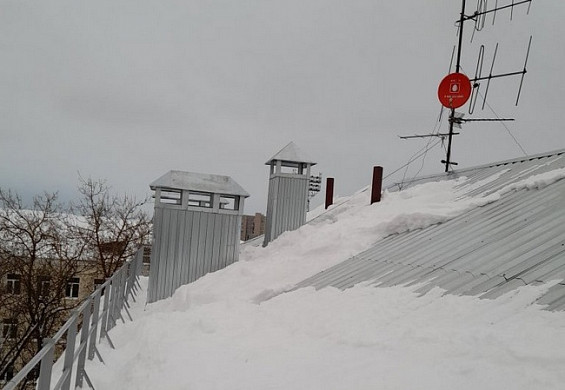В Иванове ремонтировать крыши продолжают даже зимой