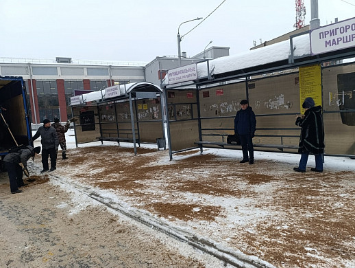 В Иванове за ночь на улицы высыпали почти 300 тонн песко-соляной смеси