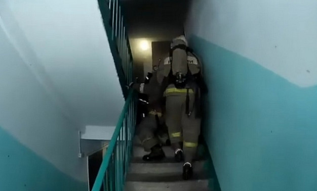 В Иванове в горящей на 4 этаже квартире нашли мужчину без сознания