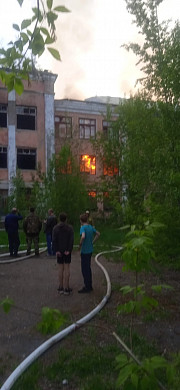 В Ивановской области горела заброшенная школа 
