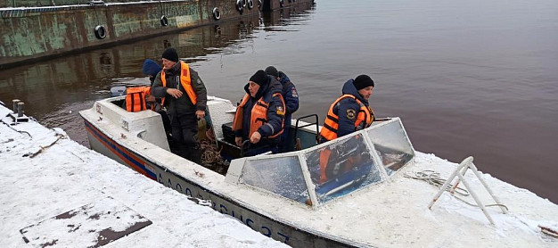 Тело пропавшего на Волге рыбака ищут при помощи гидролокаторов