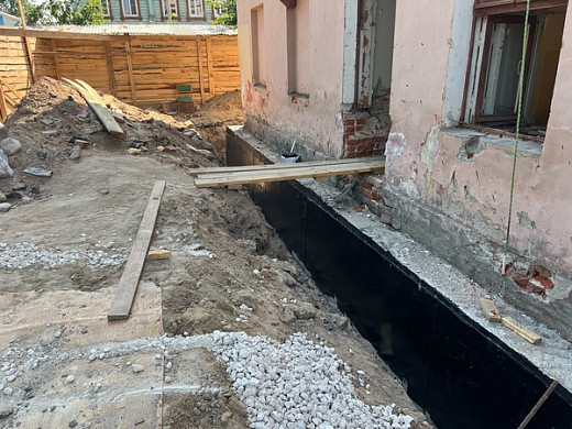  В Кинешме продолжается реставрация исторического здания детской поликлиники 