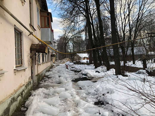 В Иванове сход наледи с крыши дома разорвал газовую трубу