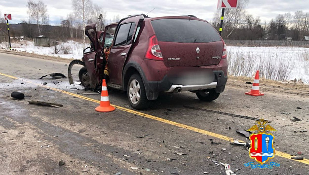 3 человека погибли в автоаварии в Савинском районе