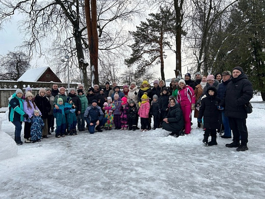  В родниковском Летнем саду прошел «Парад снеговиков» 