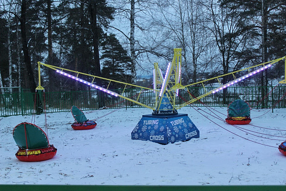 В кинешемском городском парке установили новый зимний аттракцион